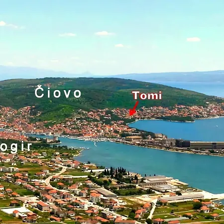 Tomi Trogir